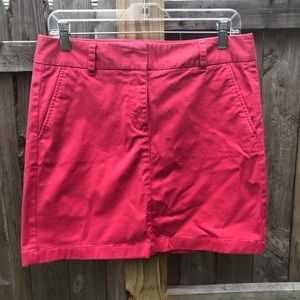 Vineyard Vines Skirts - Vineyard Vines chino mini skirt. Size 6 Vineyard Vines Skirts - Vineyard Vines chino mini skirt. Size 6